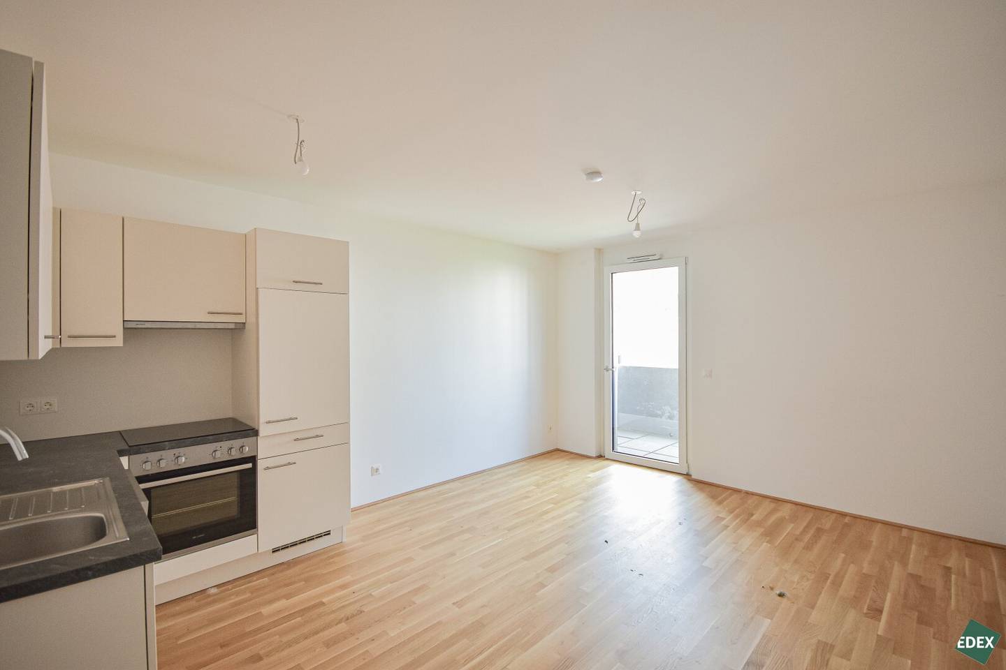 Modern 2-room apartment with large balcony
