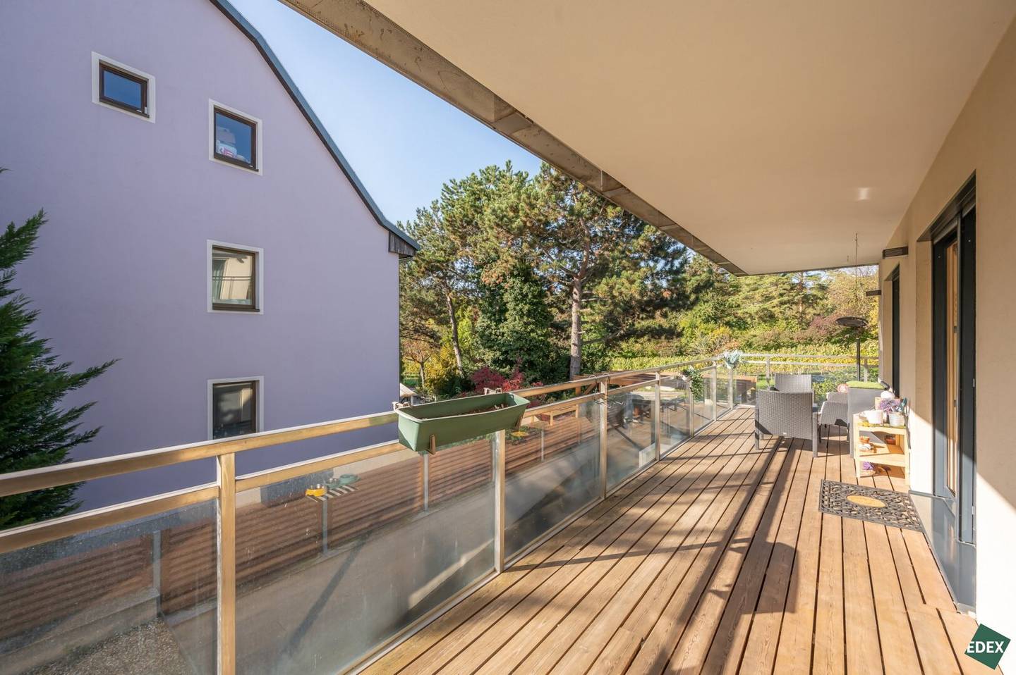 Beautiful 5-room maisonette with large garden, balcony and terrace