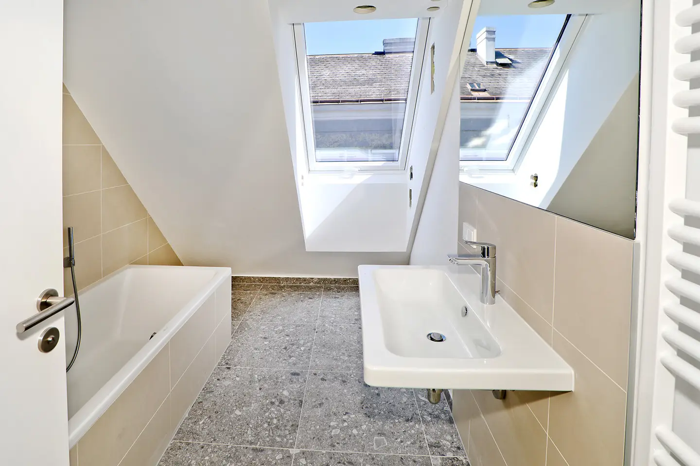 Dachgeschosswohnung mit Innenhofterrasse im Erstbezug