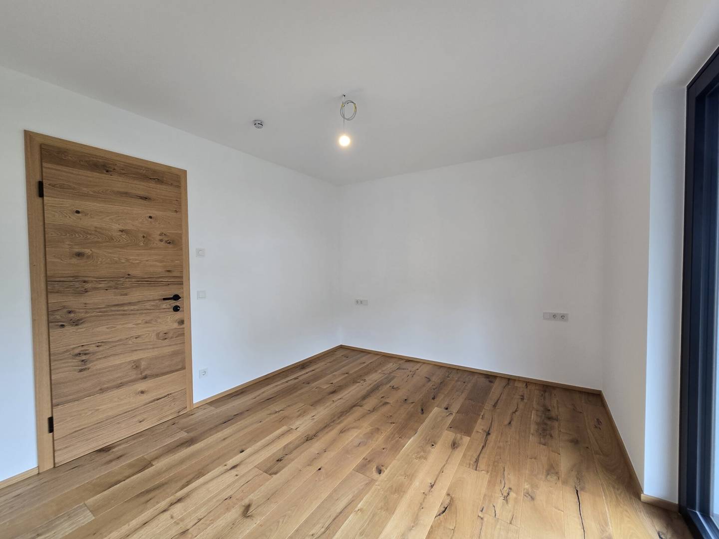 Neubau Erdgeschosswohnung mit Garten Stellplatz