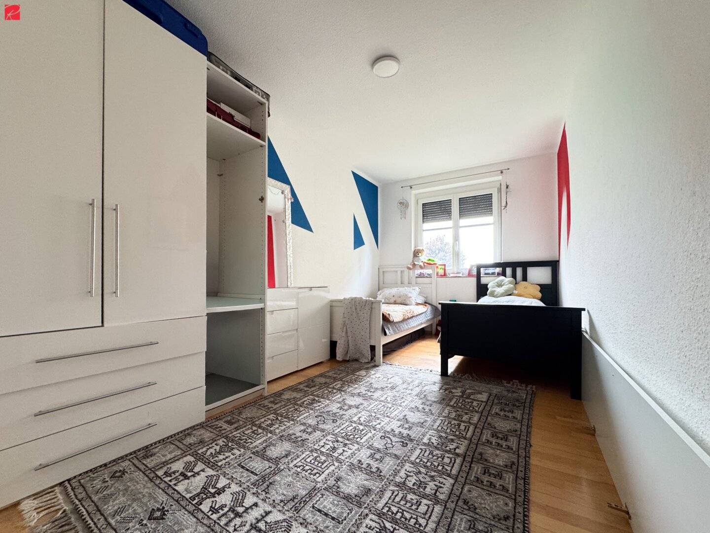 Großzügige Wohnung mit Loggia