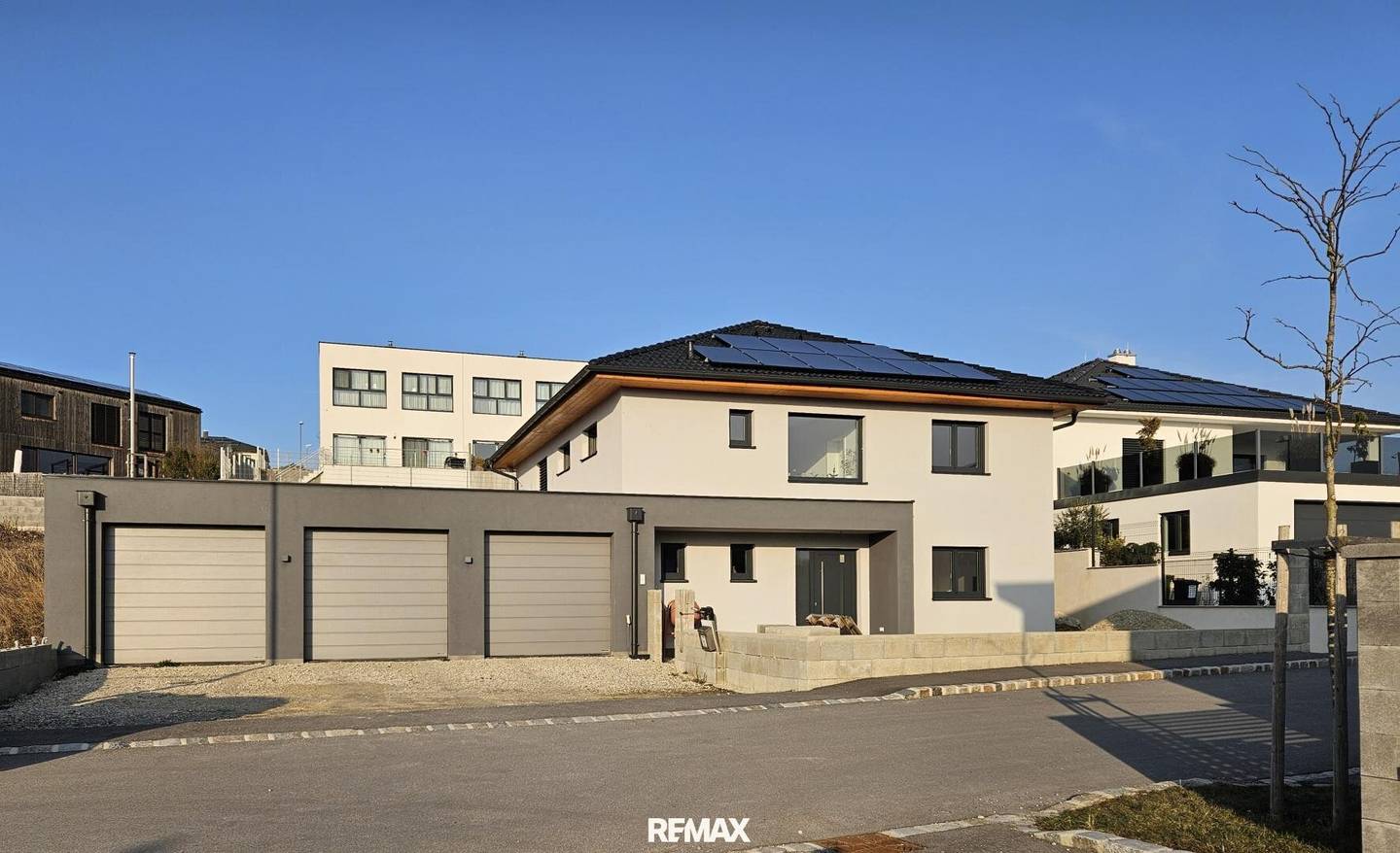 Modernes Einfamilienhaus mit Smart Home