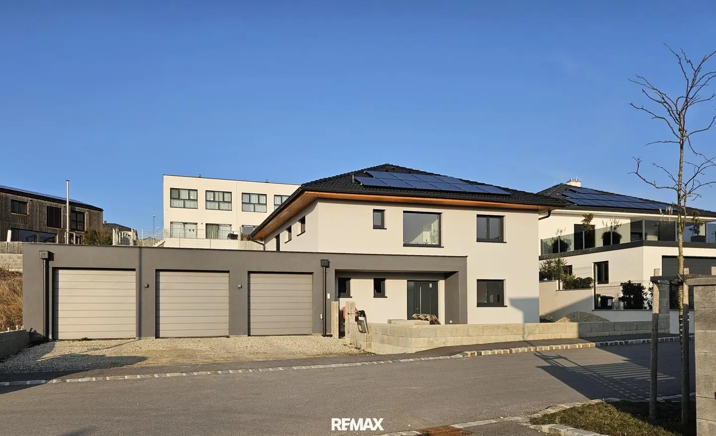 Modernes Einfamilienhaus mit Smart Home
