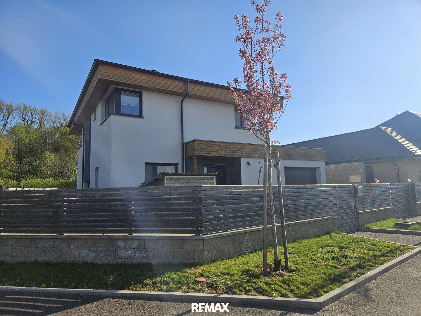 Bright House with 175 m²