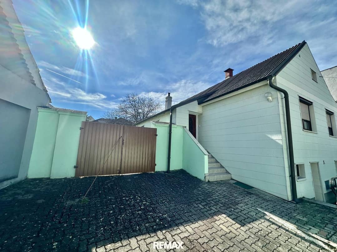 Charmantes Einfamilienhaus mit Garten