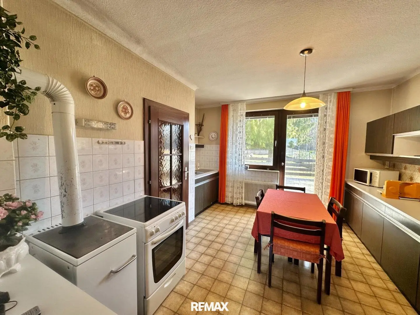 Charming Single-Family House with Garden in Mistelbach