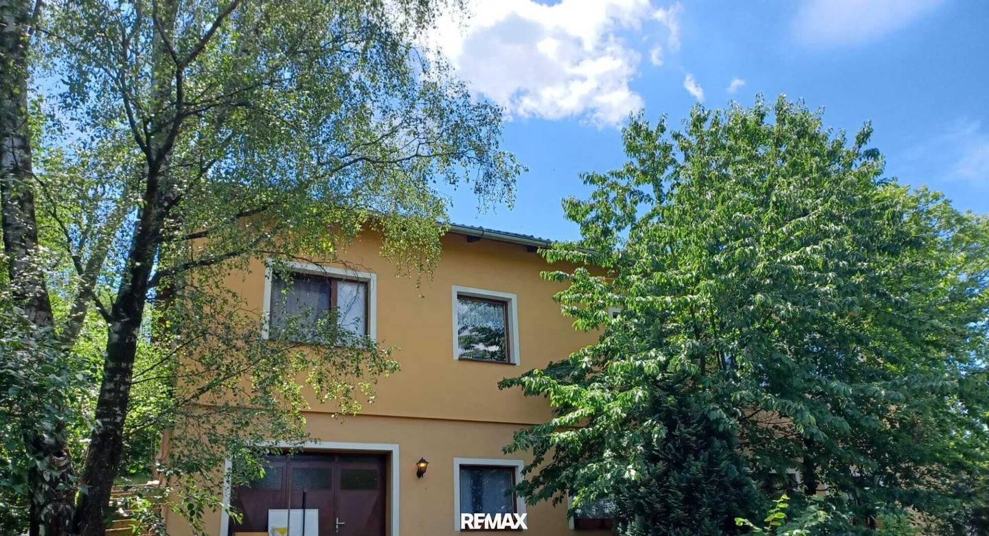 Einfamilienhaus in Alleinlage mit Garten