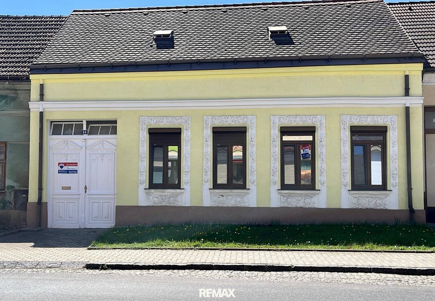 Charming House with Garden in Großkrut
