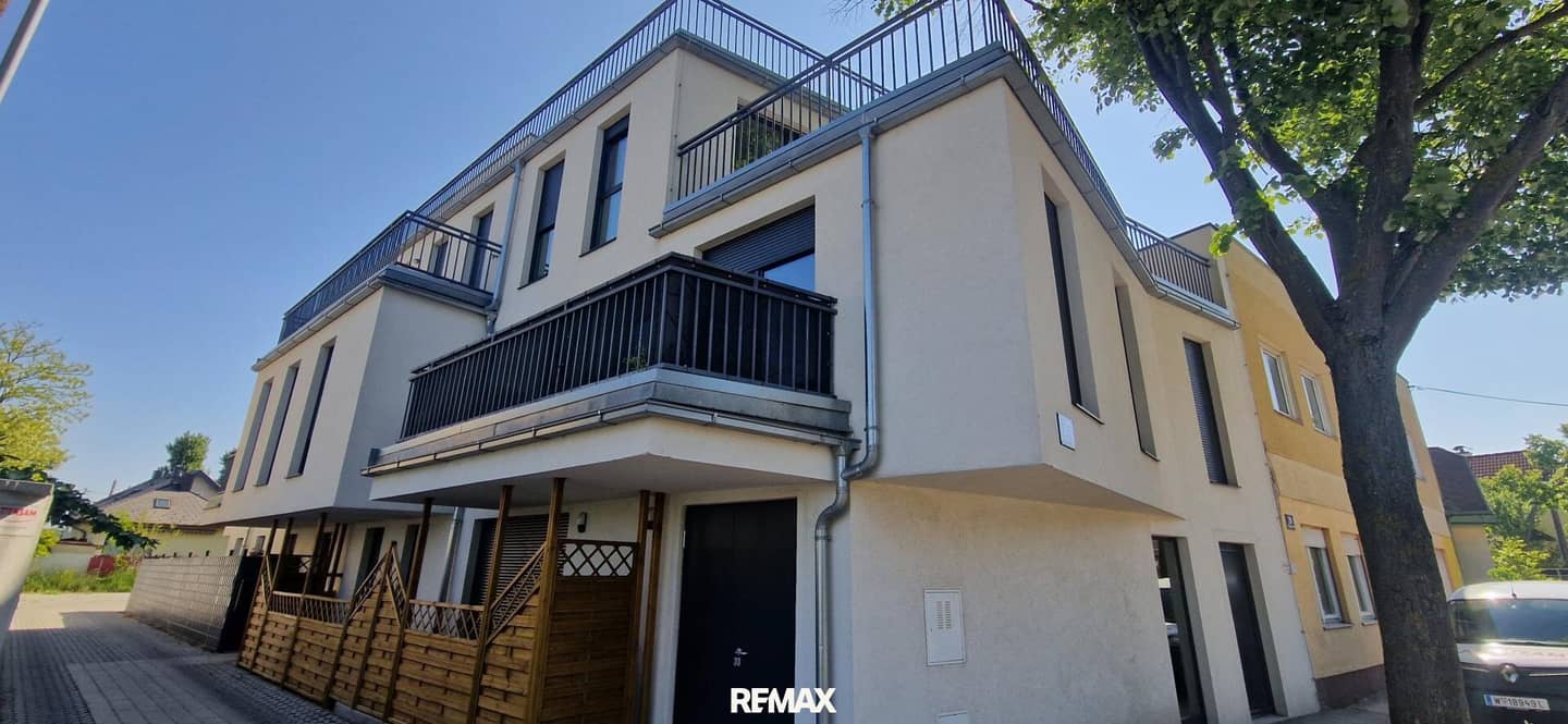 Wohnung mit Terrasse nahe Badeteich und S Bahn