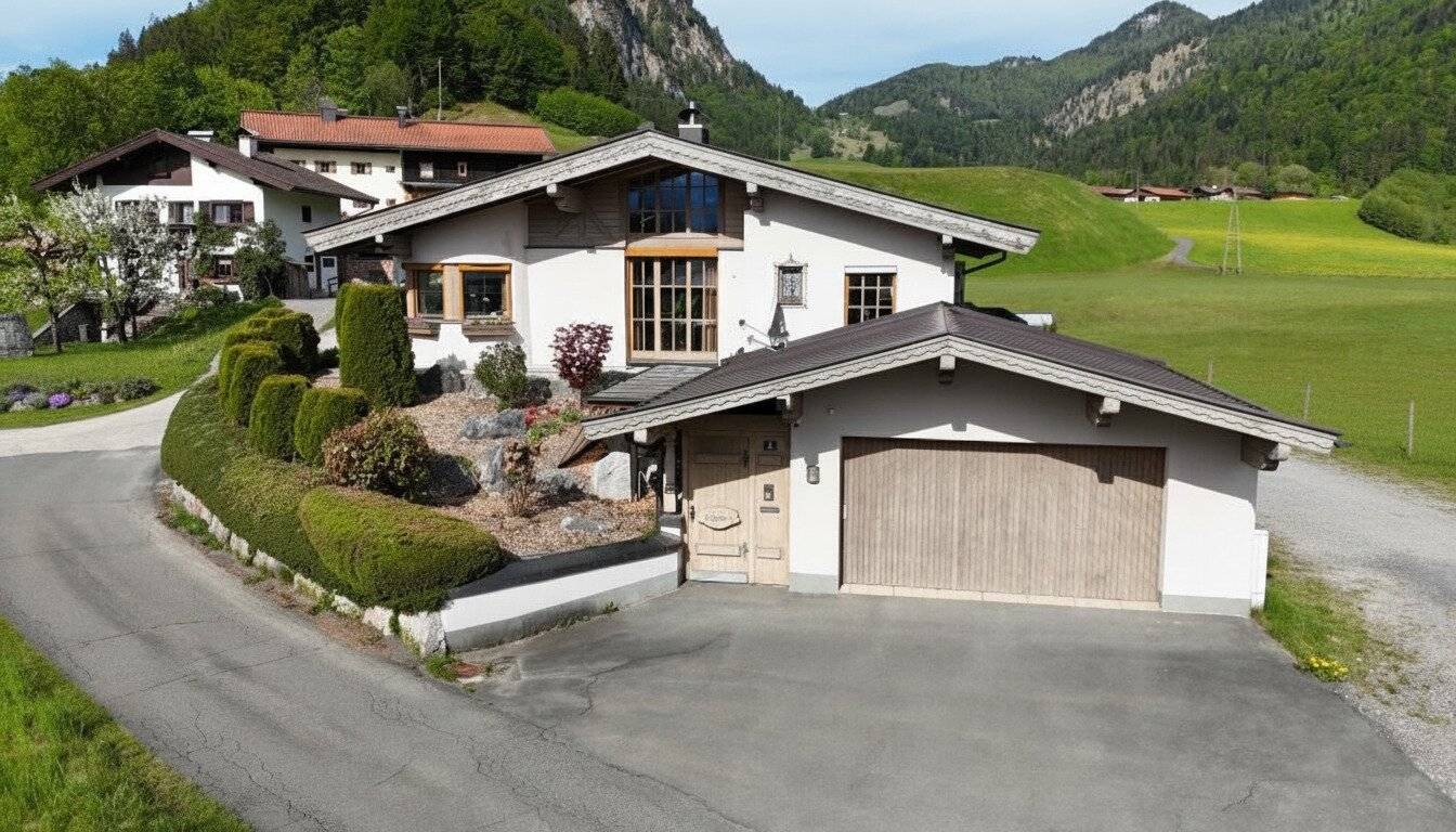 Exklusives Landhaus in Kössen mit Bergblick