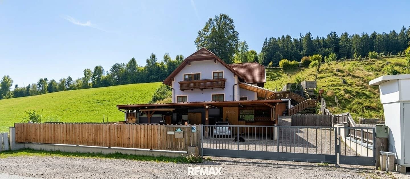 Family Home with PV System in Ofenbach