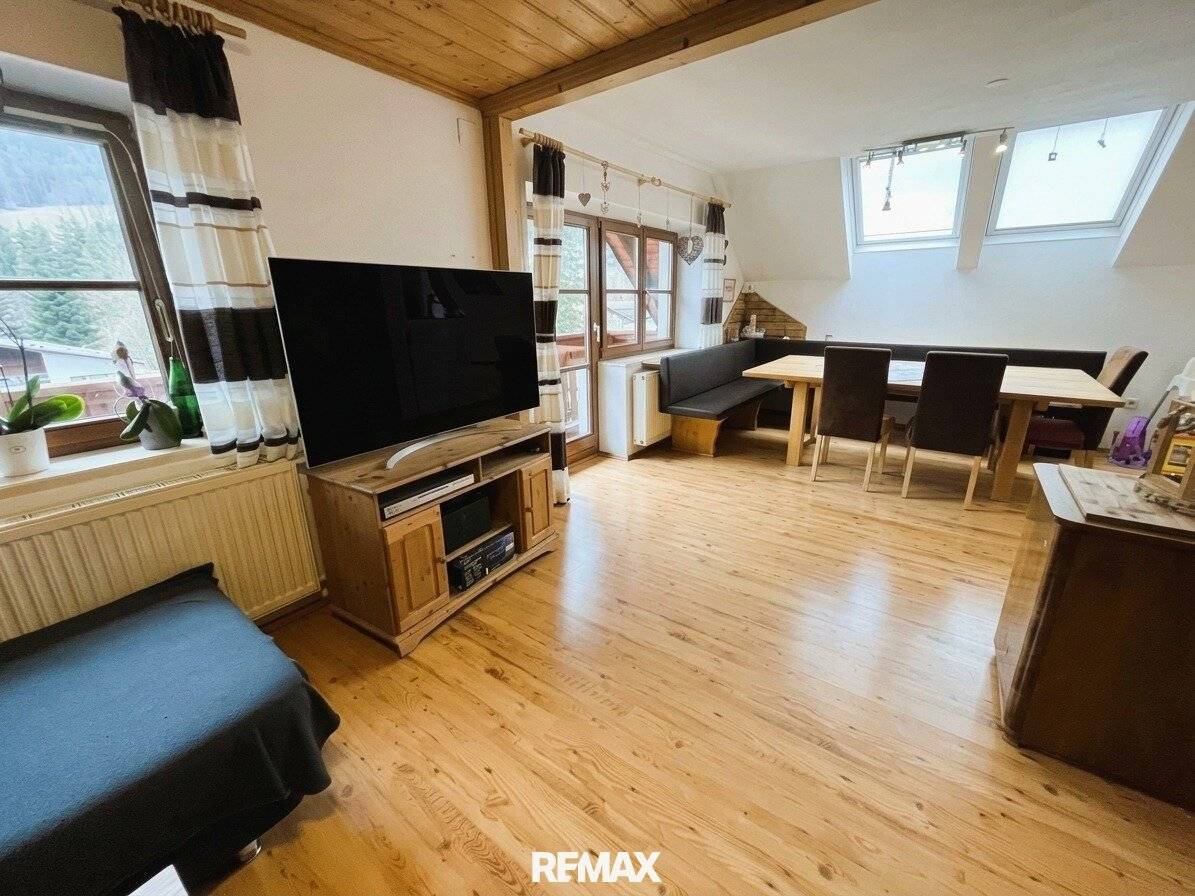 Family Home with PV System in Ofenbach