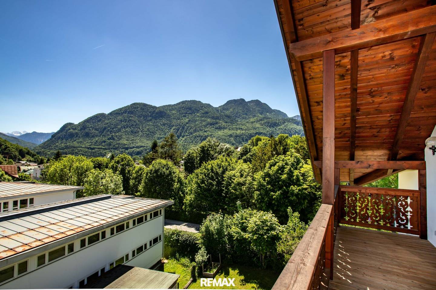 Dachgeschosswohnung mit Lift und Balkon