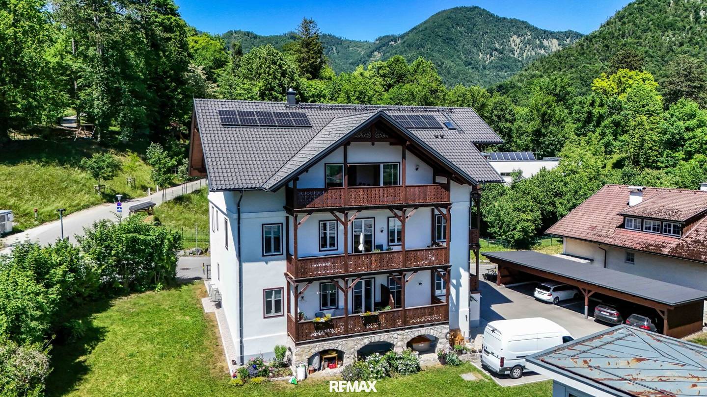 Dachgeschosswohnung mit Lift und Balkon