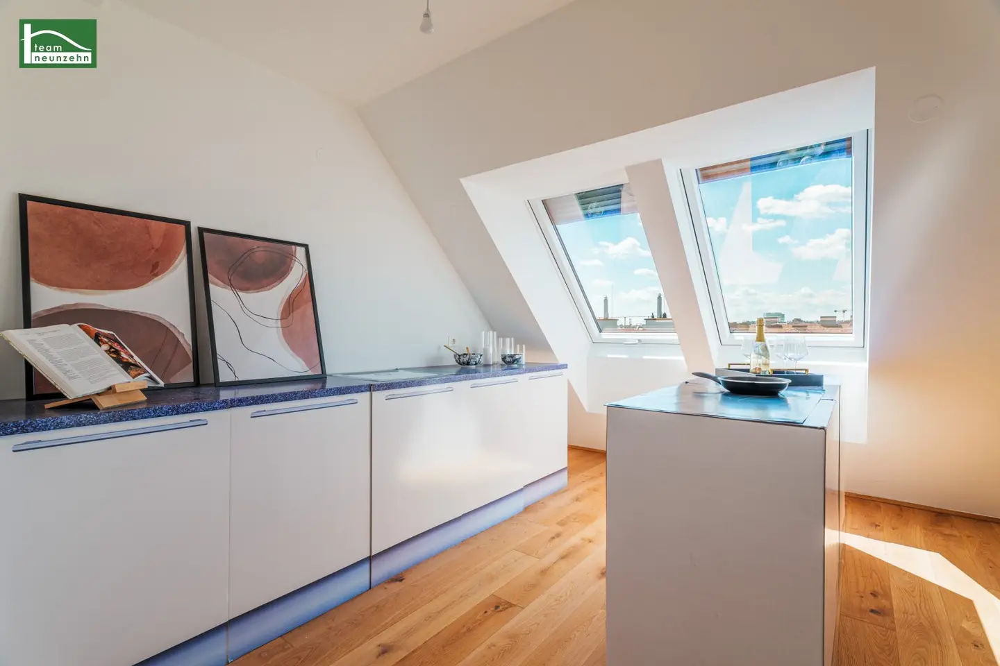 Investment with a View – Modern Attic Apartment in Attractive Hernals Location
