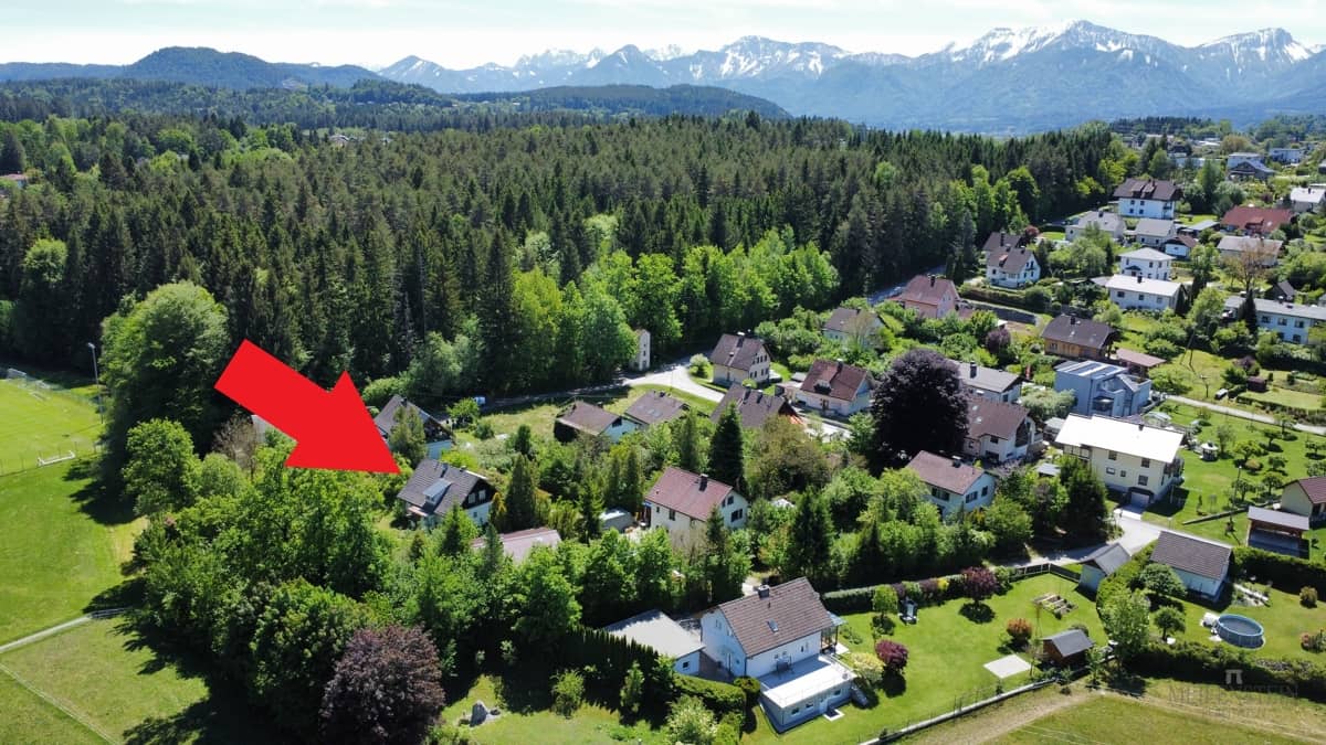 Charmantes Baugrundstück am Ortsrand von Velden