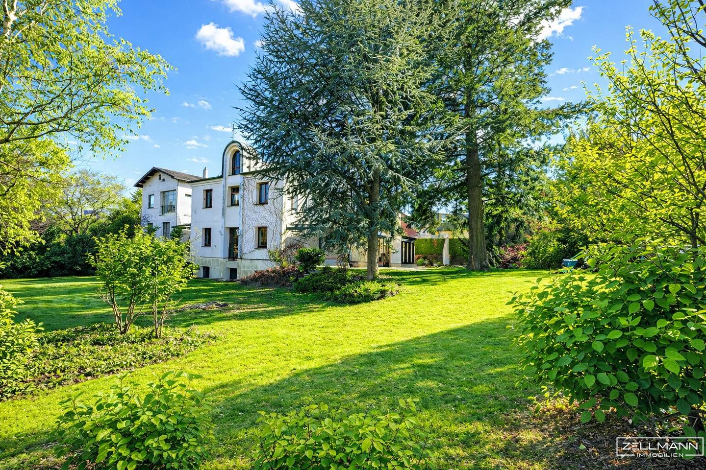 Family House with Garden Winter Garden and Sauna in Hietzing