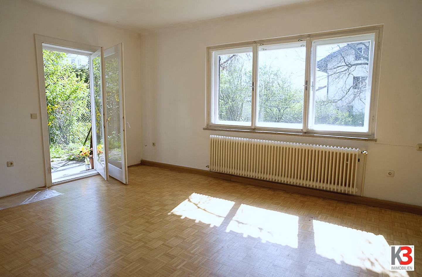 Multi-family house with garden oasis in Parsch
