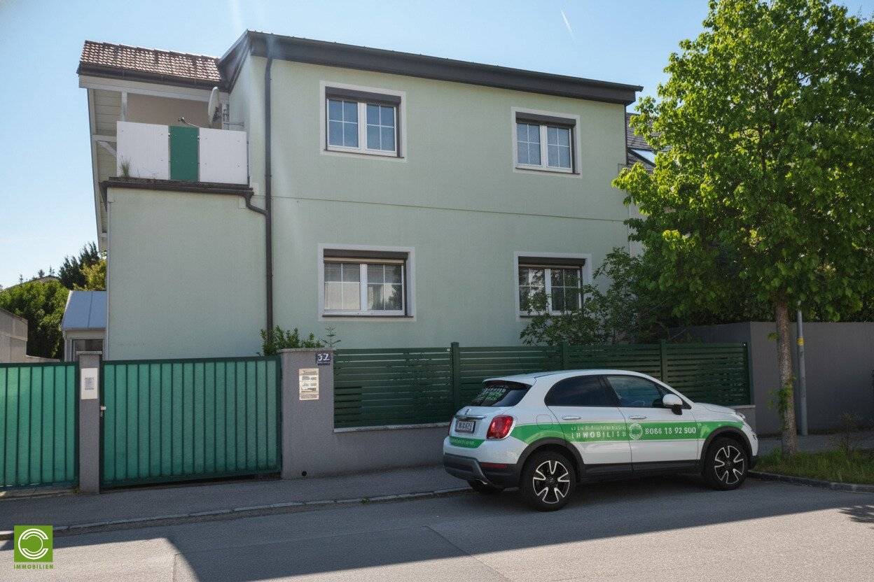 Perchtoldsdorf: Single and Multi-Family House with Potential