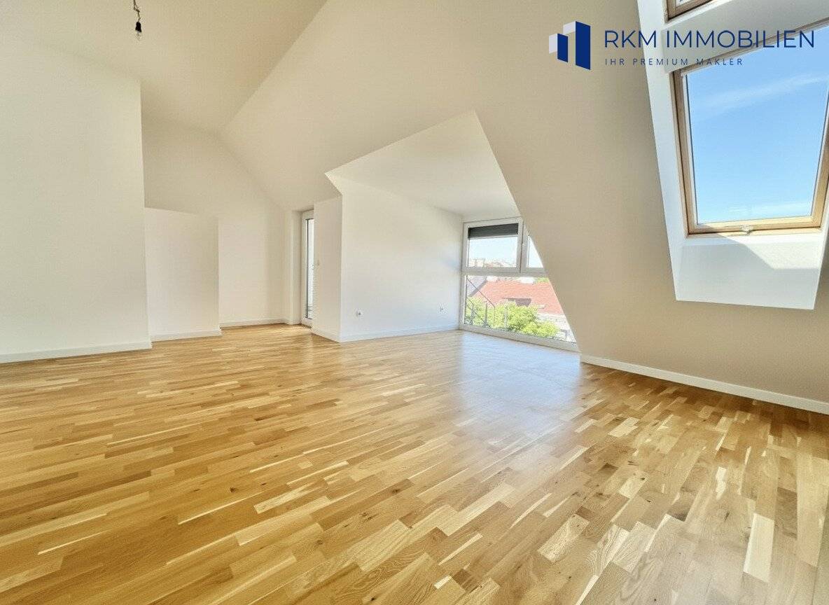 Dachgeschosswohnung First Occupancy Balcony Terrace