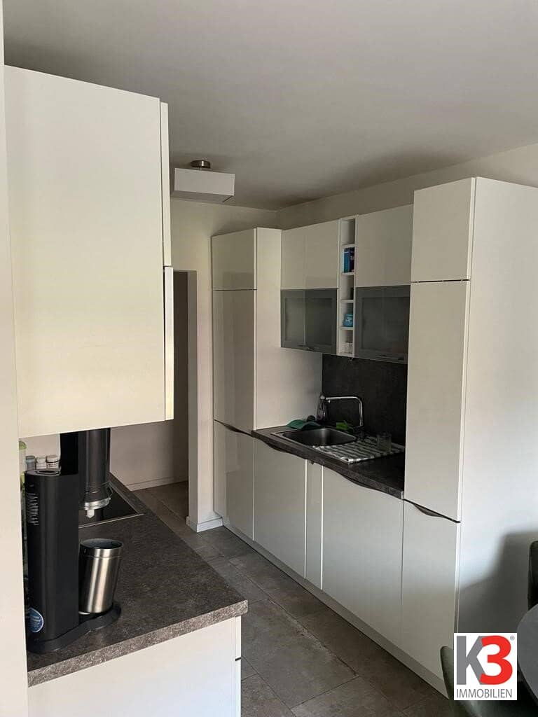Apartment central city location balcony parking