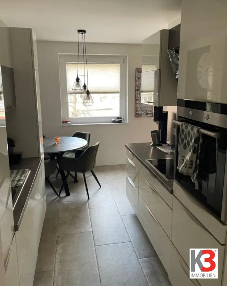 Wohnung zentrale Stadtlage Balkon Parkplatz