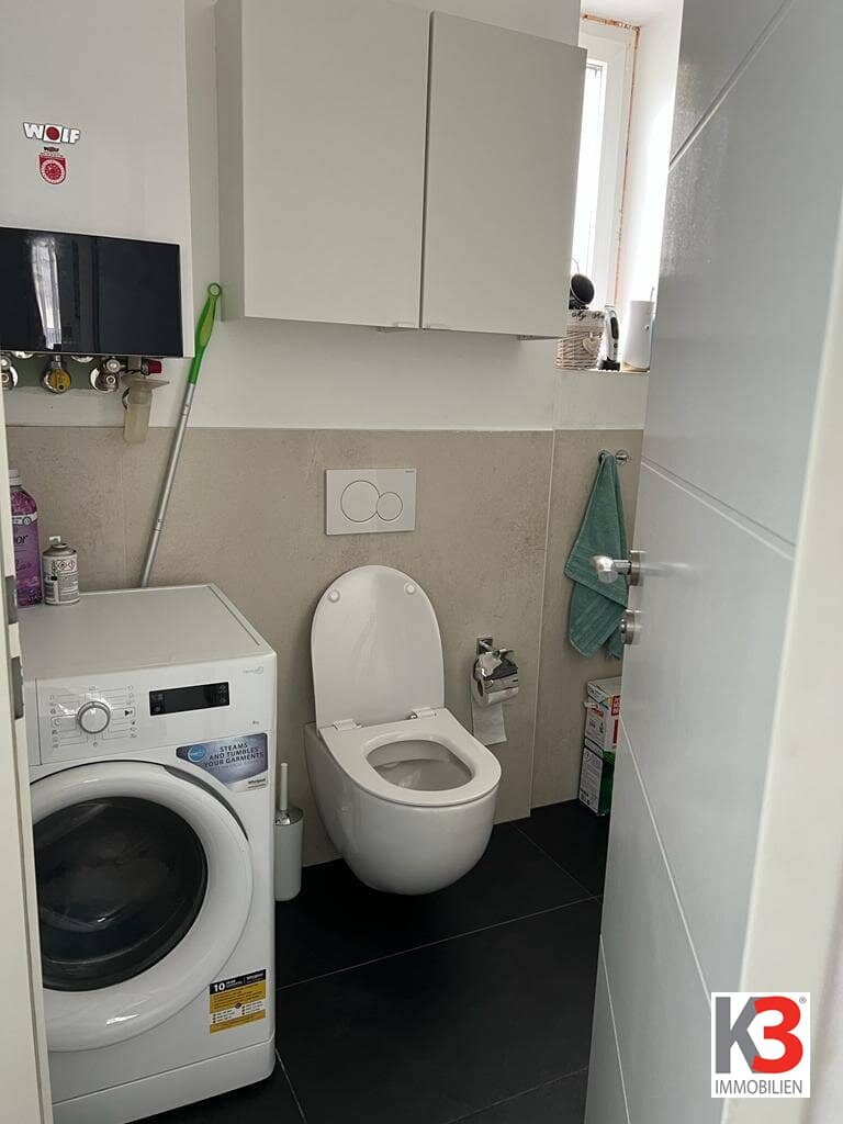 Maxglan central ground floor apartment renovated