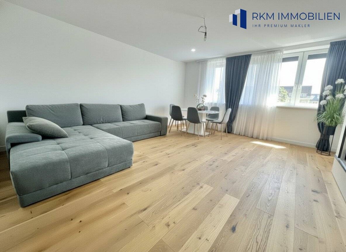 Modern apartment with balcony near U6