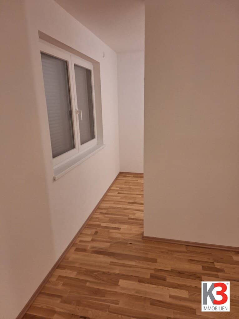 Modernes Doppelhaus mit Terrasse und Fernblick