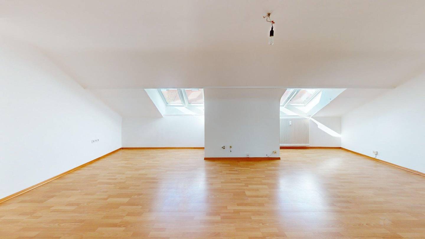 Stylish top floor apartment near Kagranerplatz