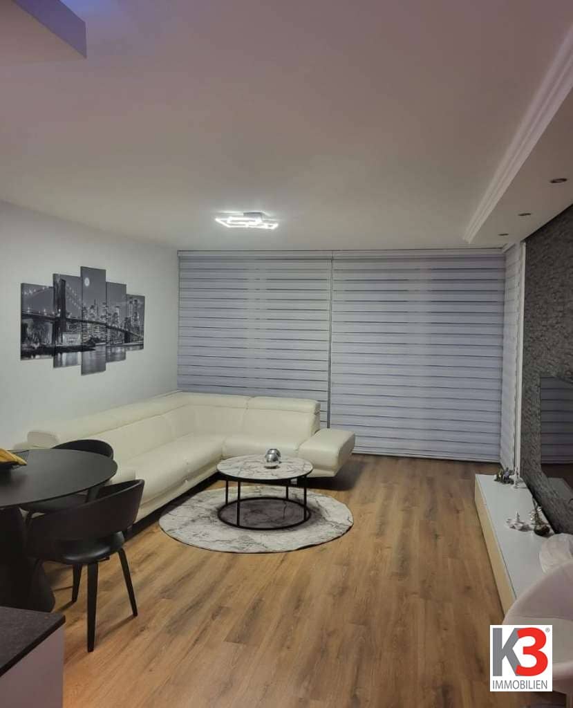 Wohnung Neuwertige Renovierung 2023 Terrasse und Tiefgaragenplatz