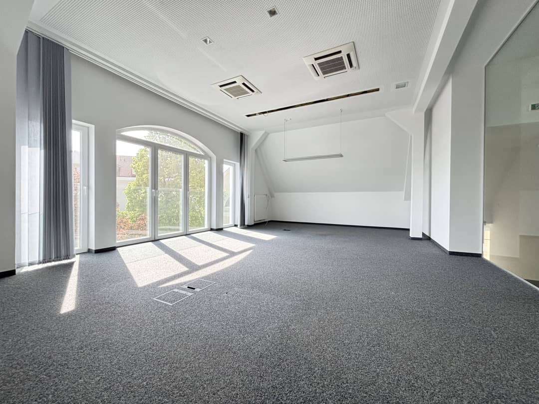 Bright Office Space in Villa Attic