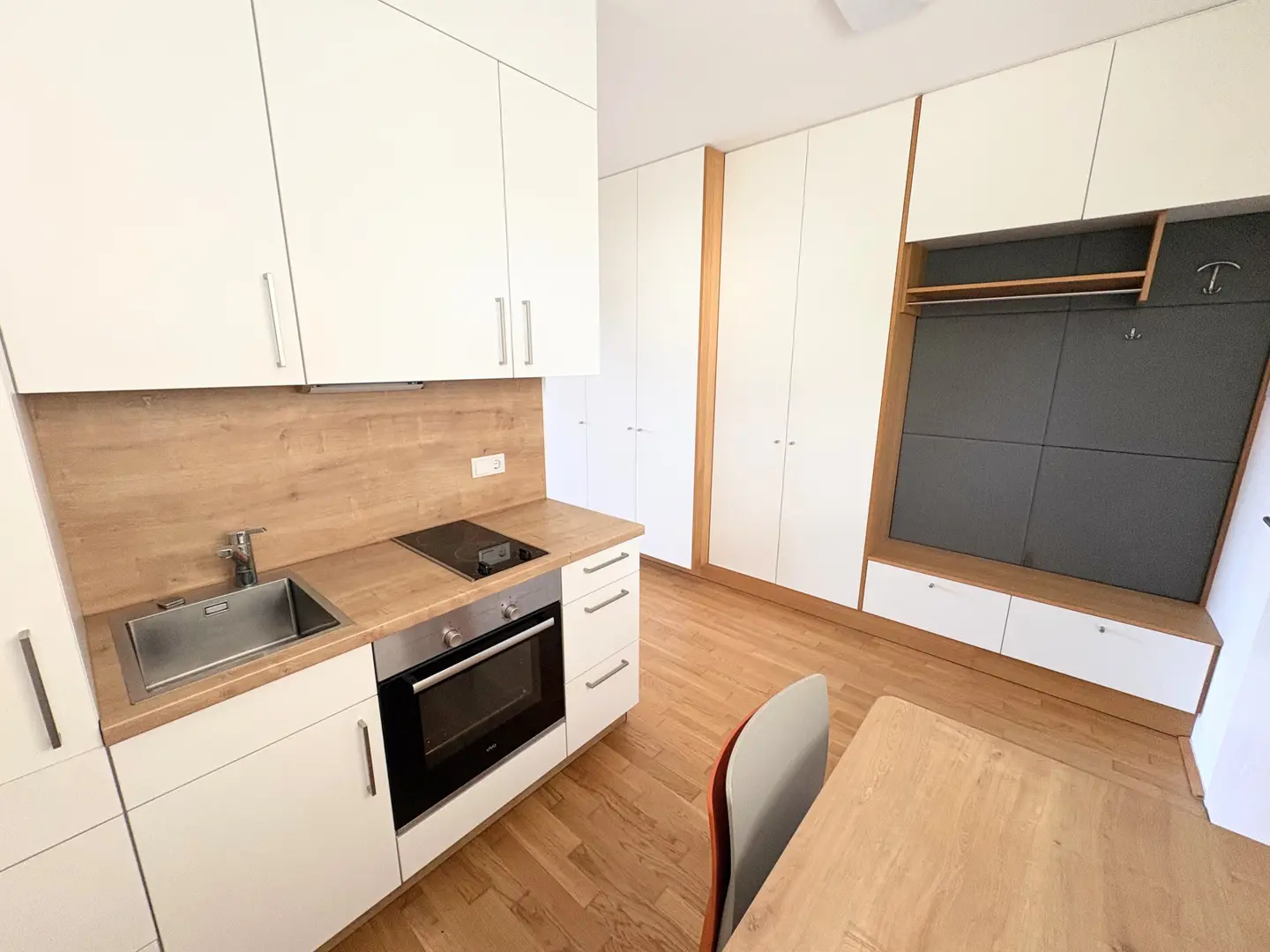 Barrier free apartment with terrace available now
