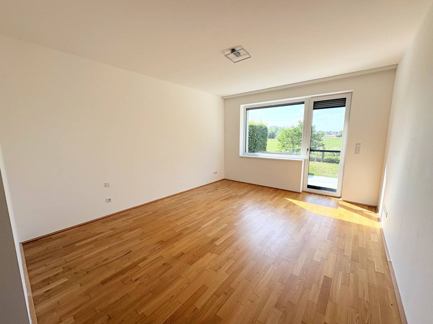 Barrierefreie Wohnung mit Terrasse sofort verfügbar