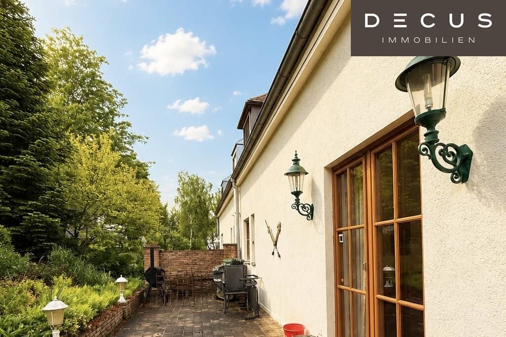 Semi-detached house with garden sauna and garage in Mauerbach