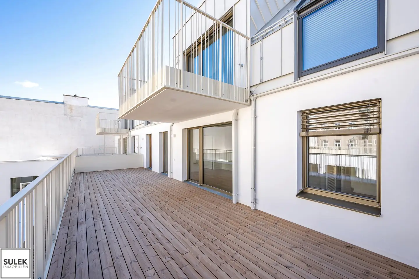 ***Zweitbezug: Videotour: Highlight - gut geschnittene 2 Zimmer Wohnung mit 38m² Terrasse - ab sofort ***