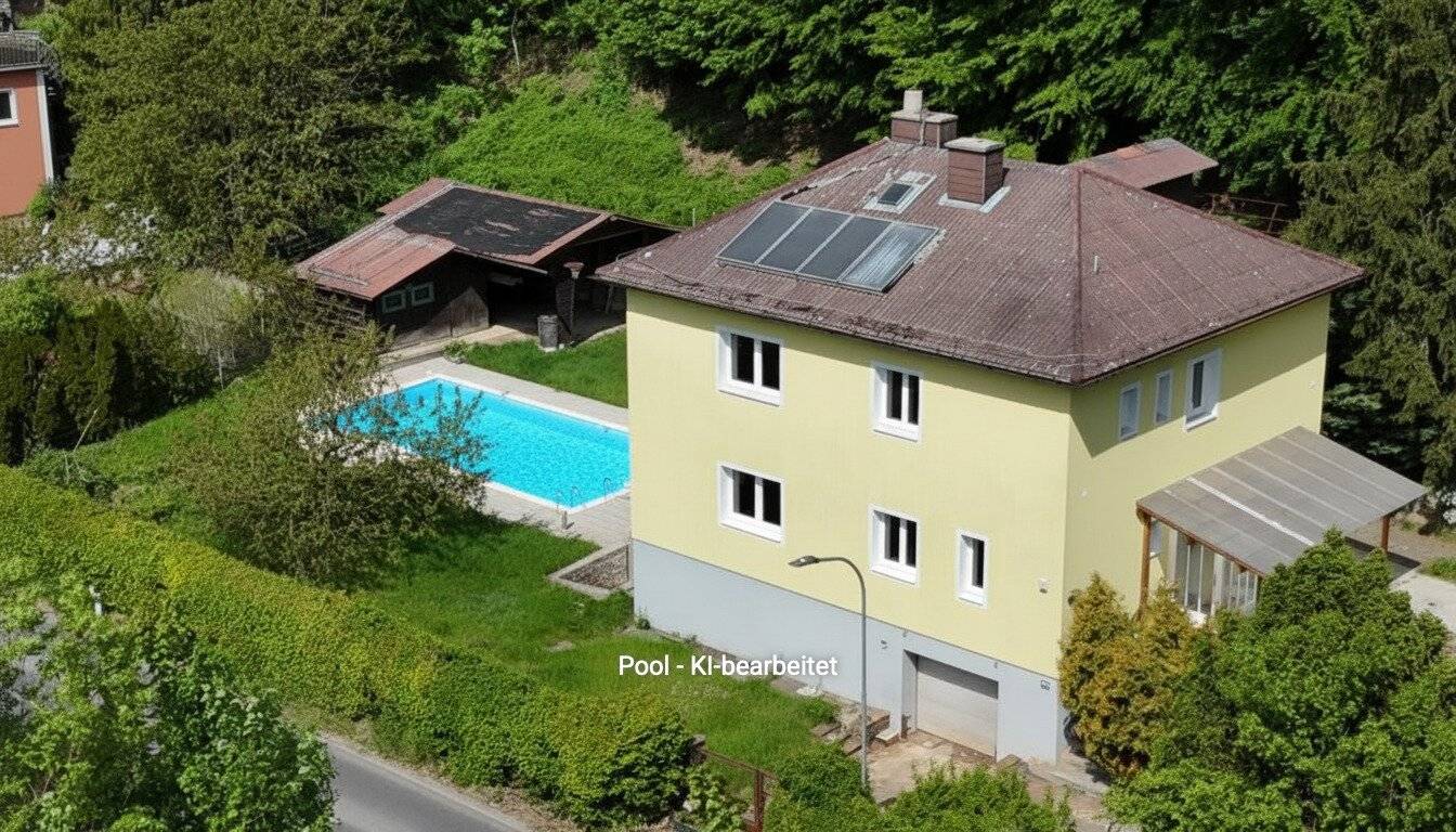Retreat on the edge of the Vienna Woods – House with pool, 7 rooms &amp; great potential &amp; 968 m² plot