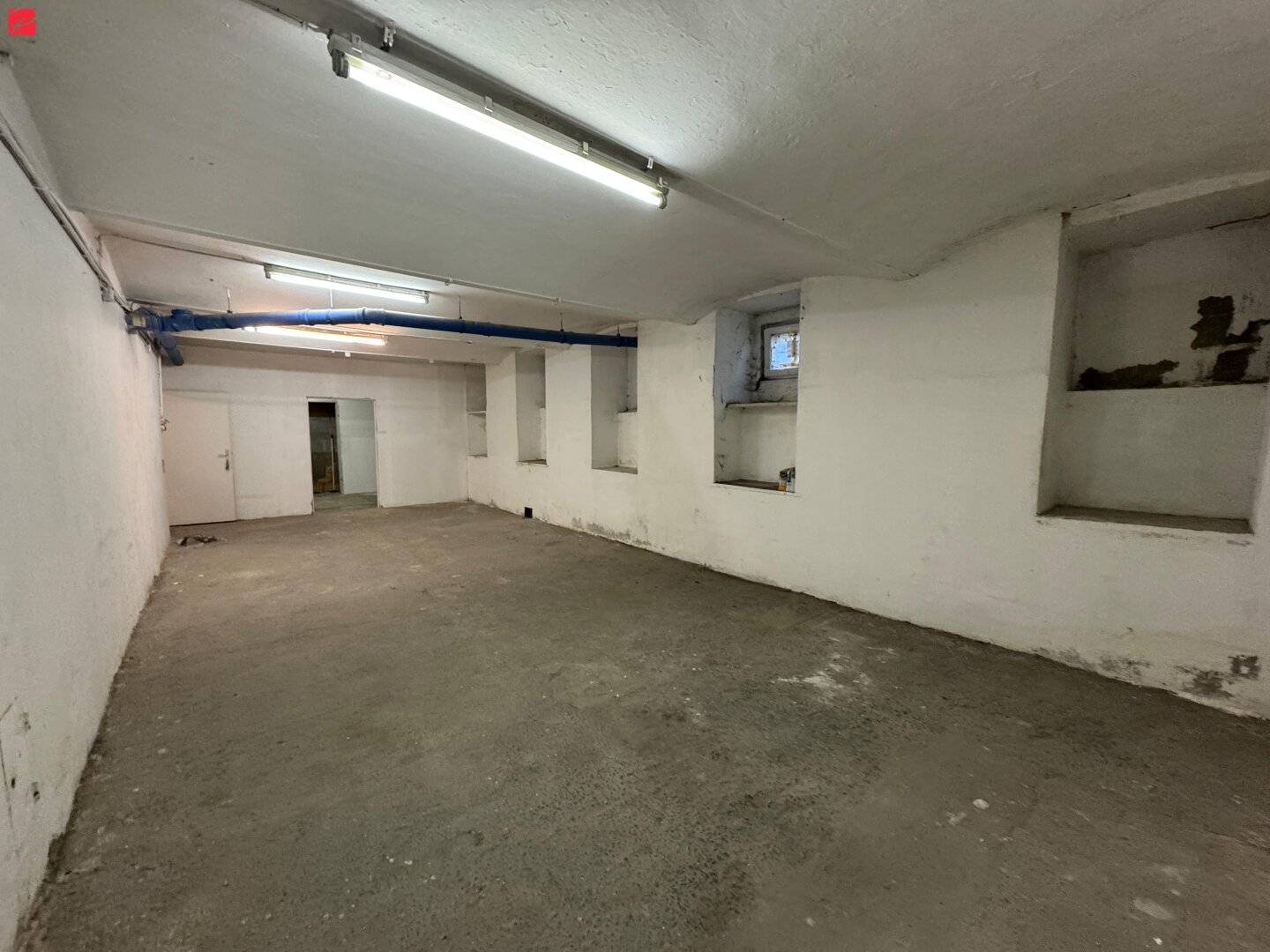 Creative Space with Potential in Lower Ground Floor