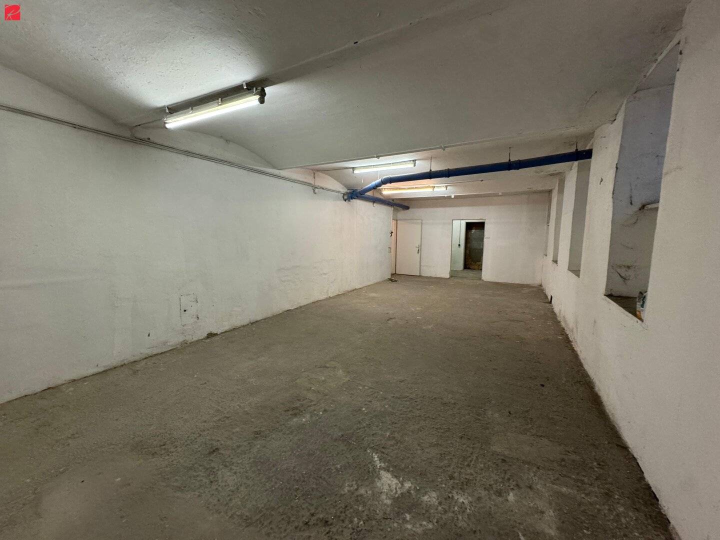 Creative Space with Potential in Lower Ground Floor