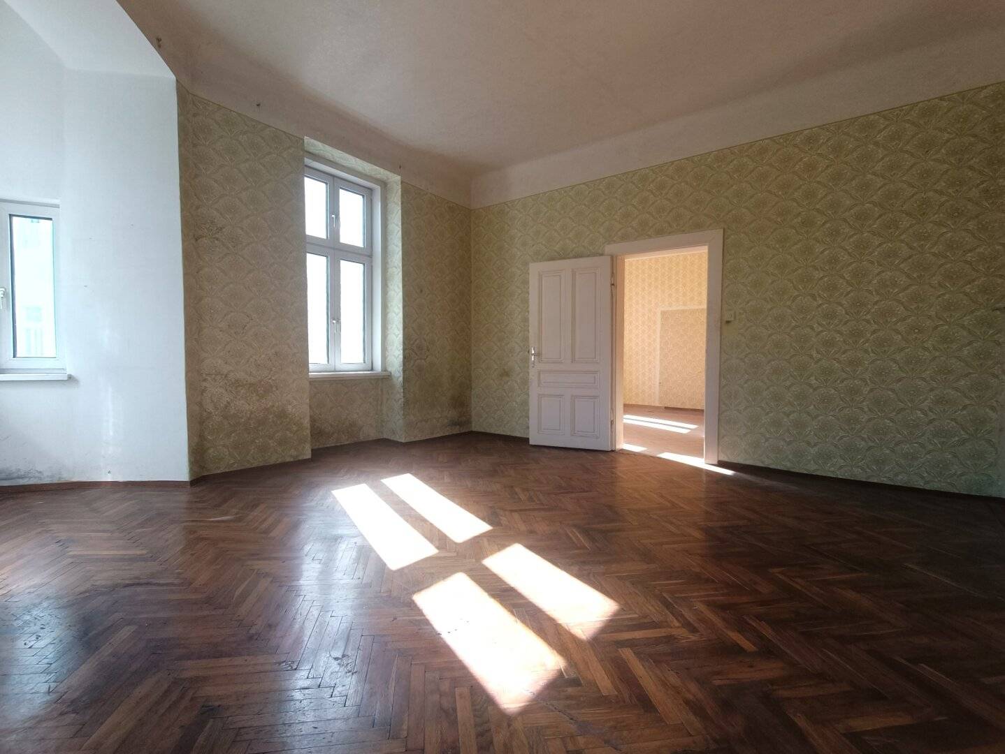 Altbauwohnung mit Grünblick nahe U6 Jägerstraße
