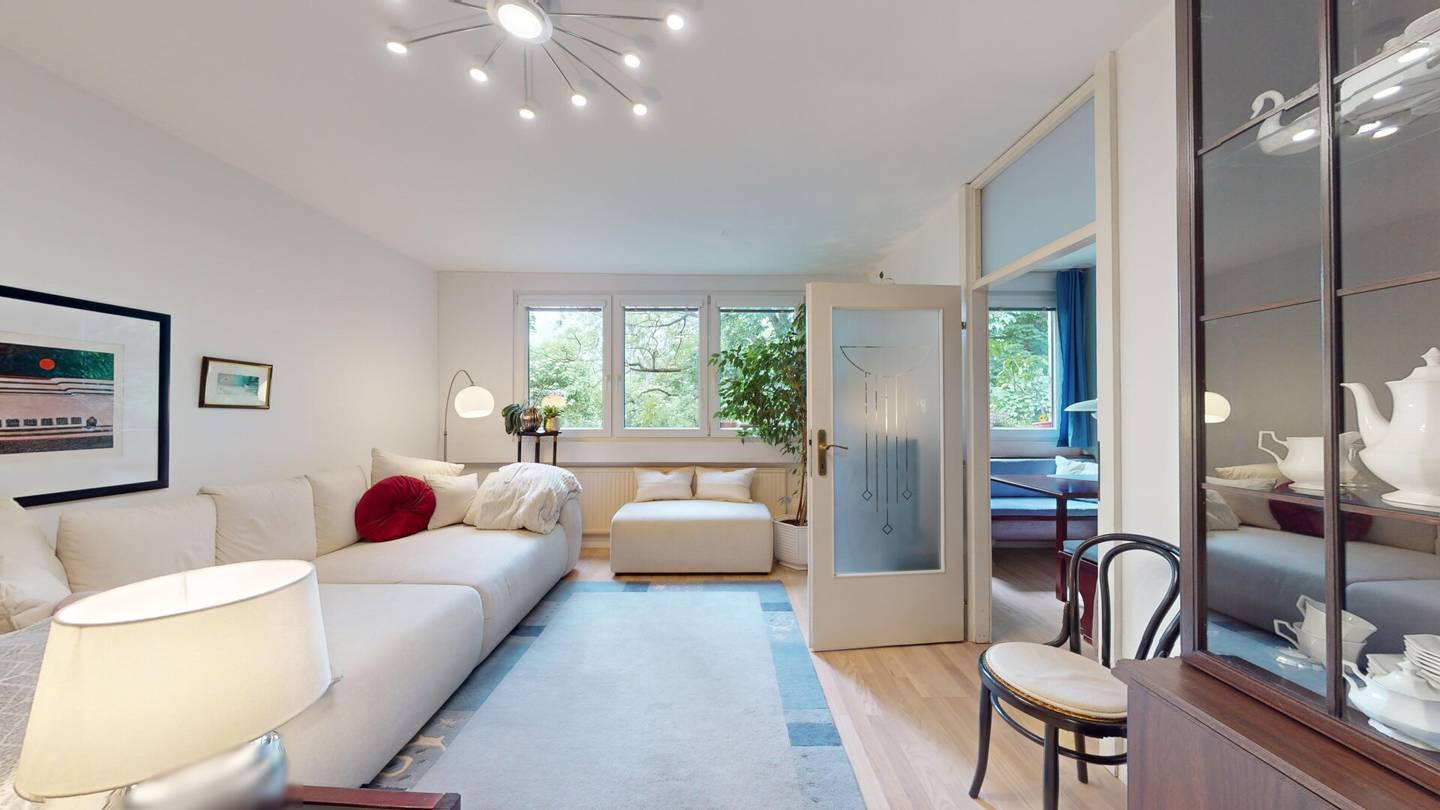 Helle ruhige Wohnung mit Grünblick