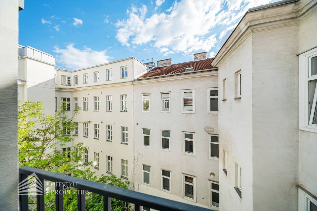 Altbauwohnung Erstbezug Balkon nahe Galleria