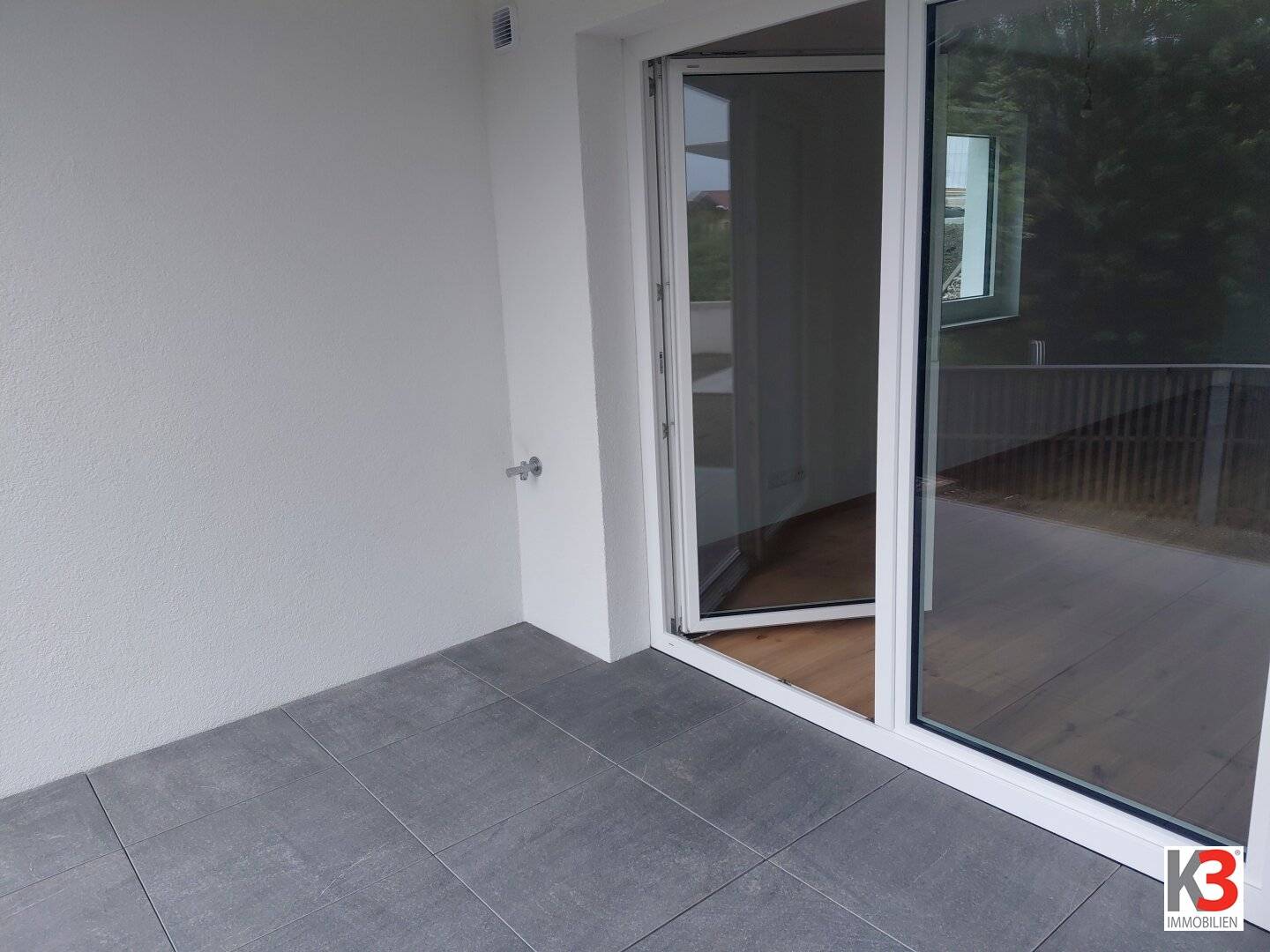 Apartment new build balcony and parking