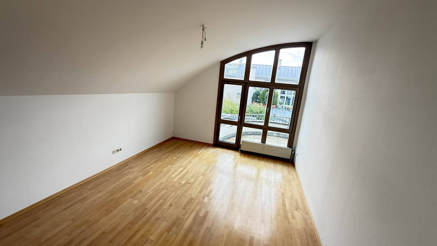 5-Room Maisonette with Two Terraces