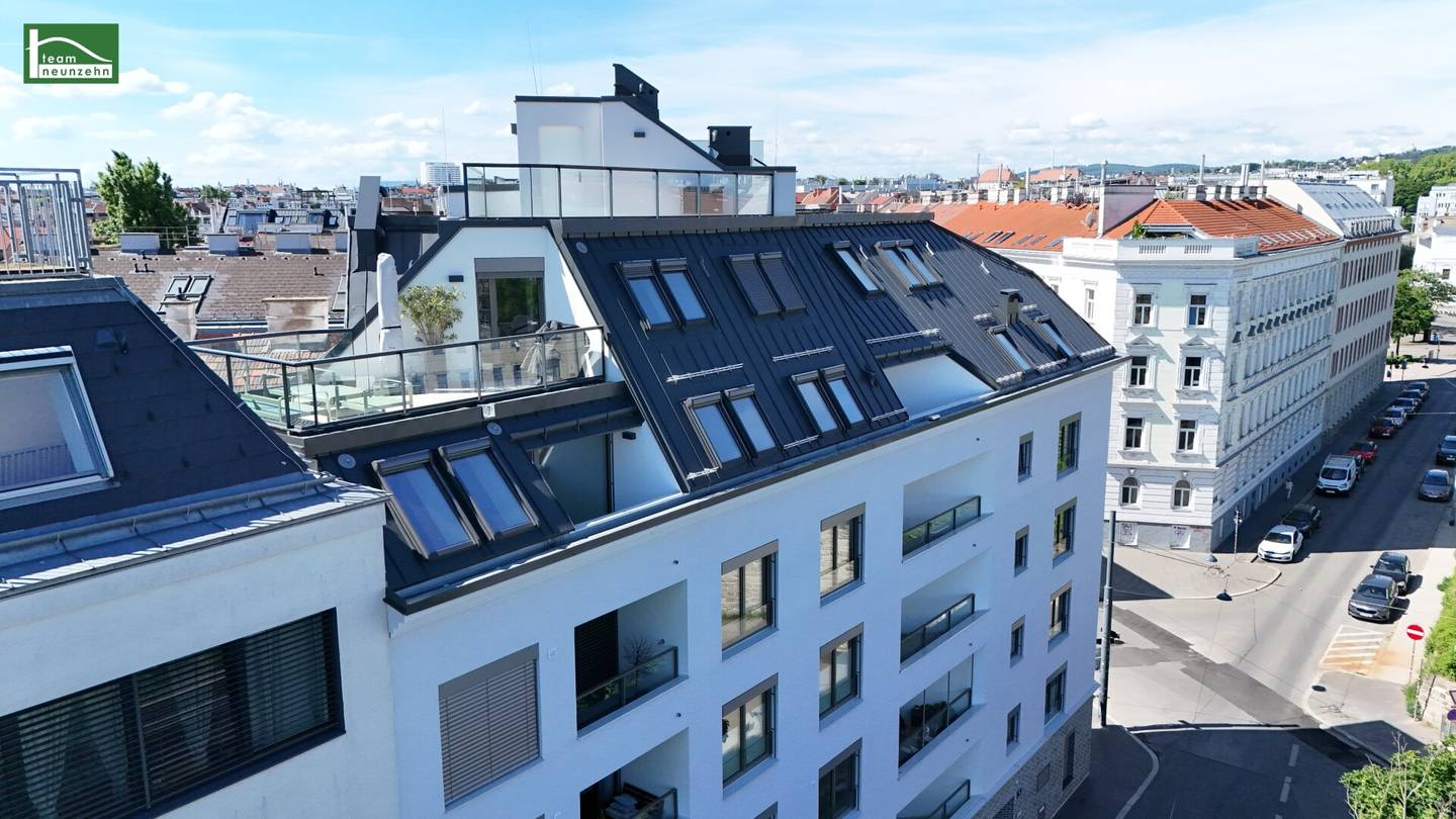 Exklusive Dachgeschosswohnung mit Terrasse &amp; Dachterrasse