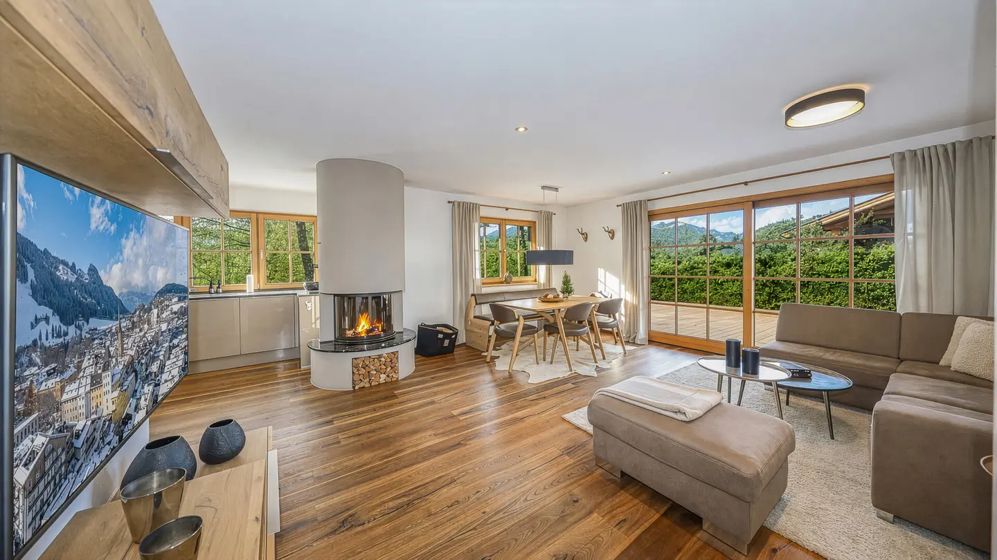 Ground floor apartment garden terrace prime location