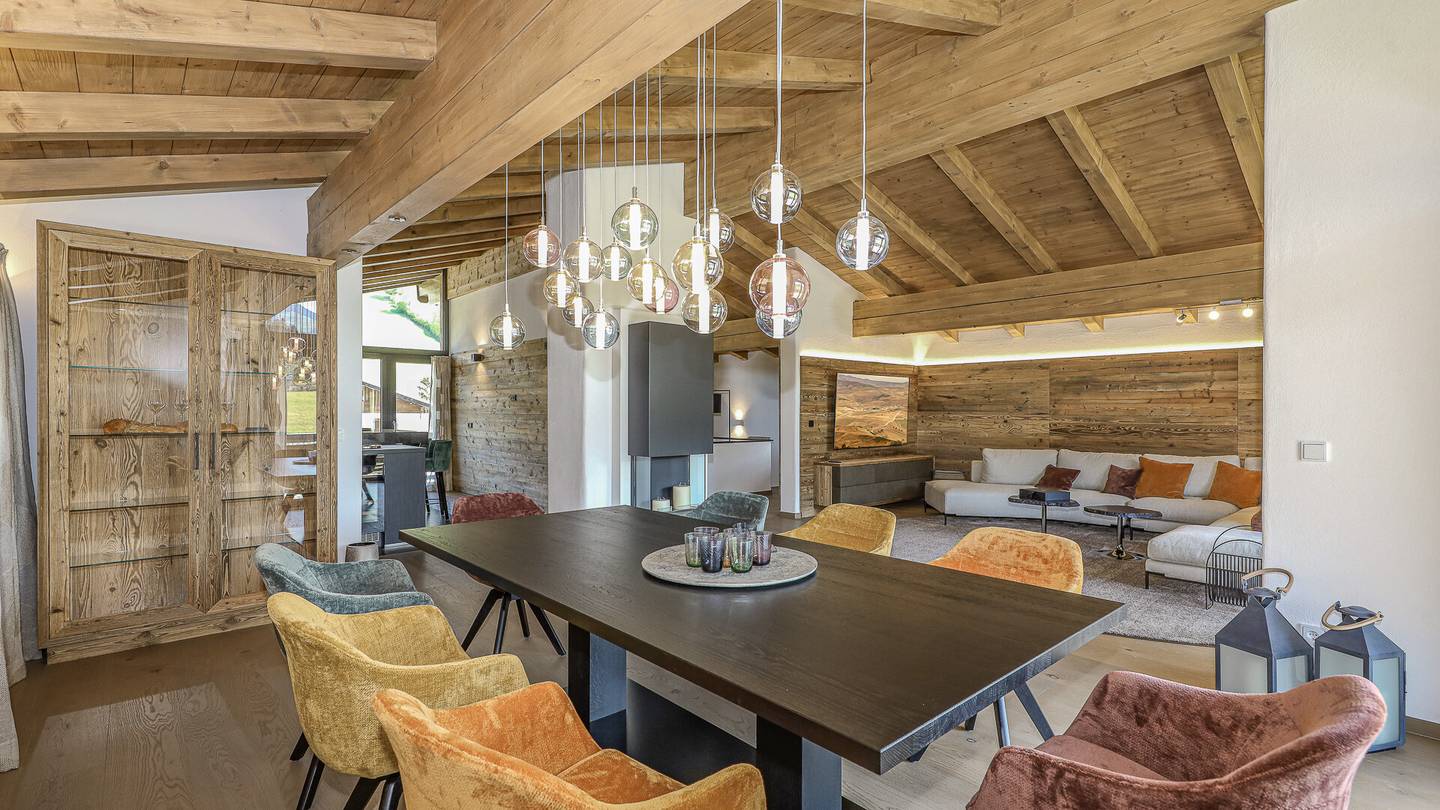 Exklusives Chalet mit Pool unmittelbar am Golfplatz