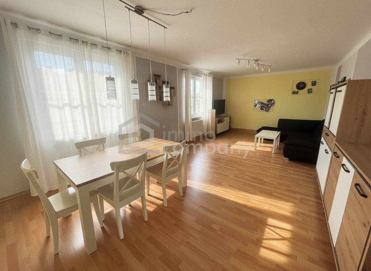 Modernisiertes Einfamilienhaus mit Garten und Pool in Lassee