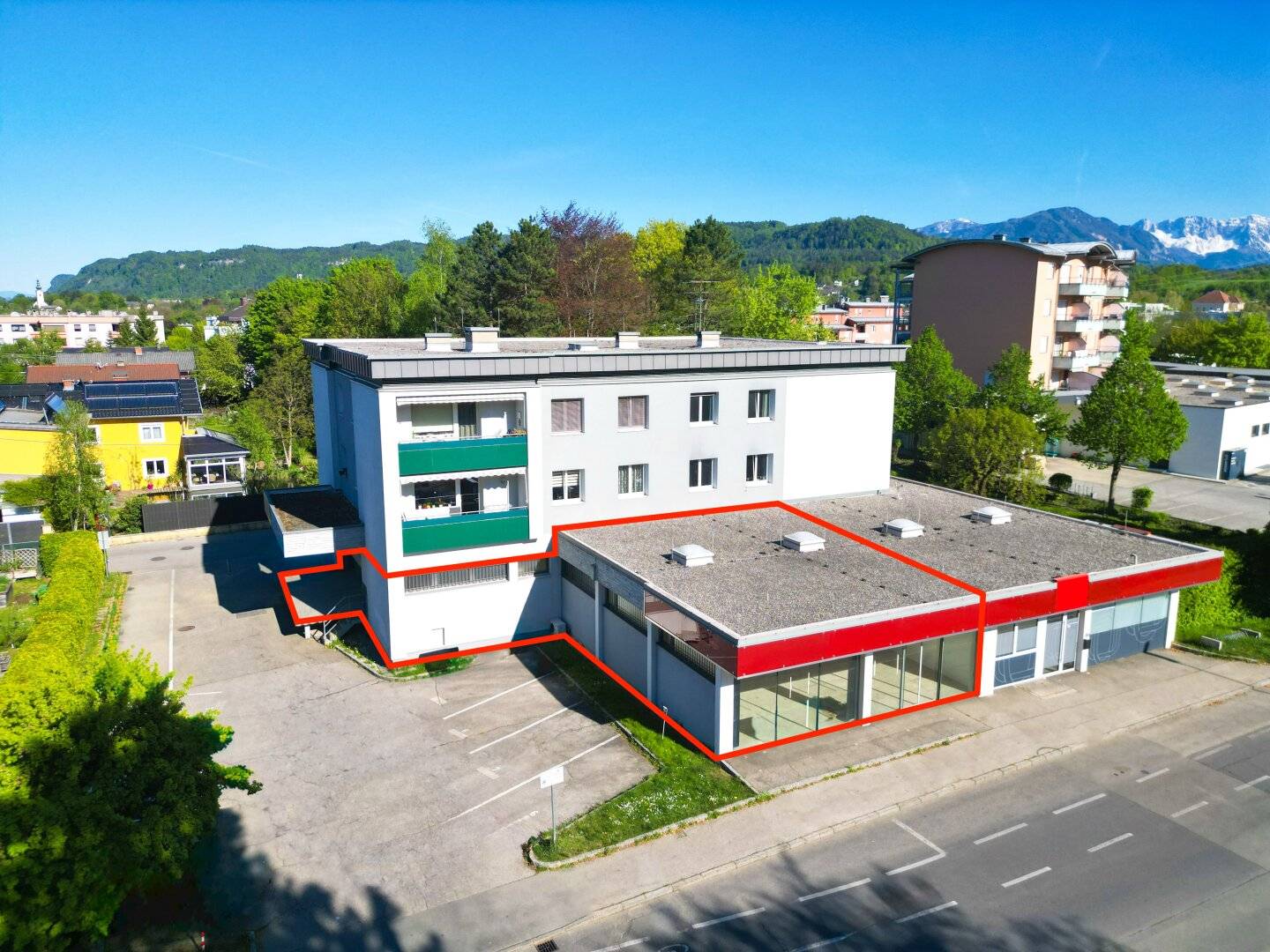Commercial Space 455 m² for Rent in Viktring
