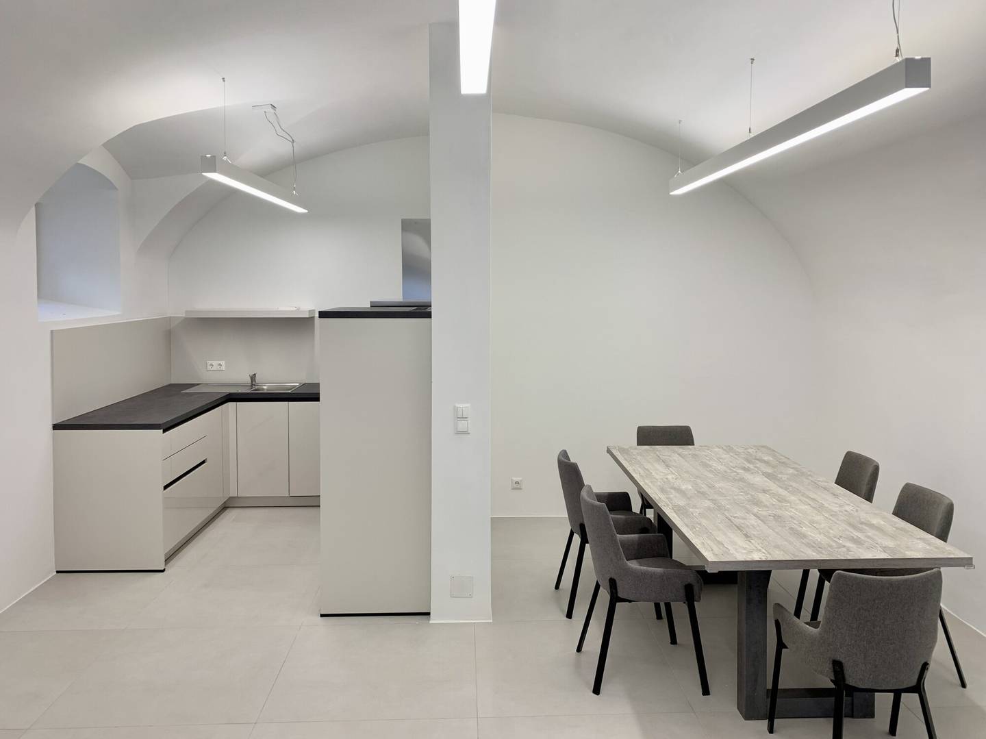 Ground Floor Apartment Near Old Town Vault